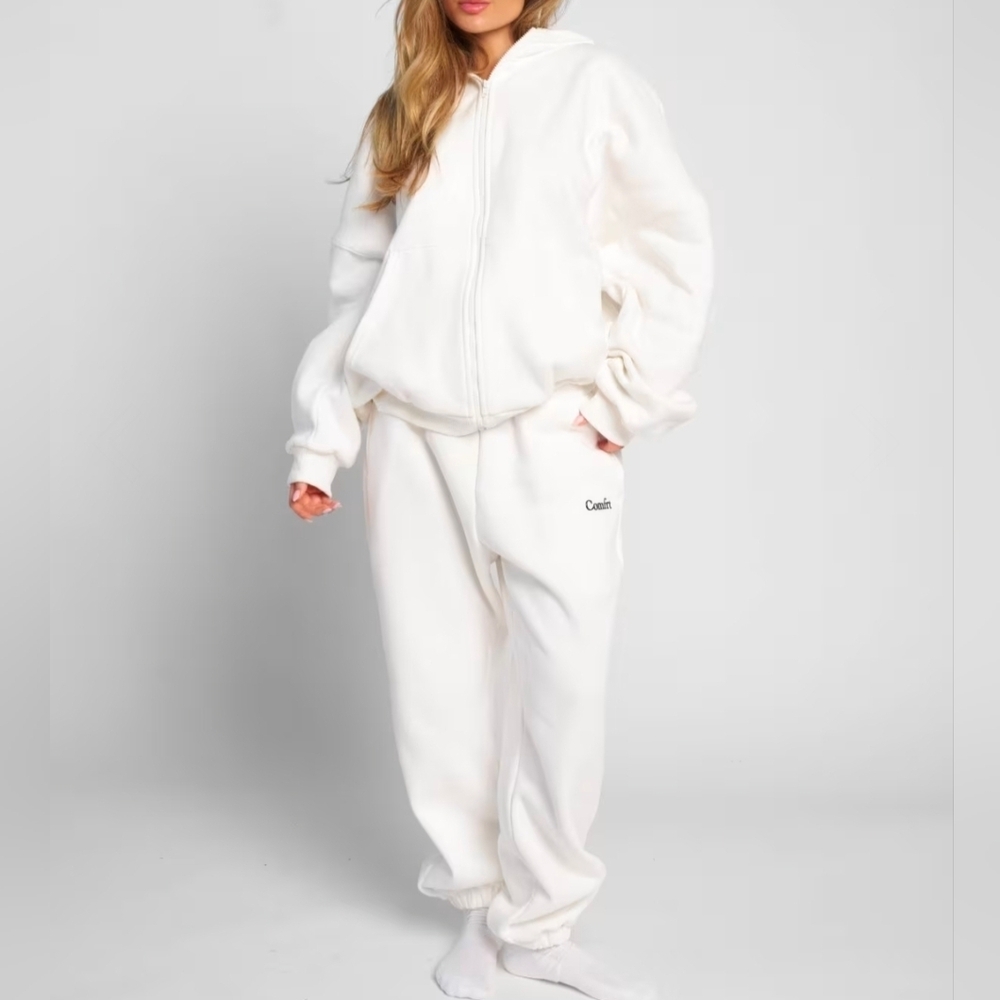 NWT COMFRT SET Cloud Zip-Up Hoodie S and Sweatpants S Set in Snow White